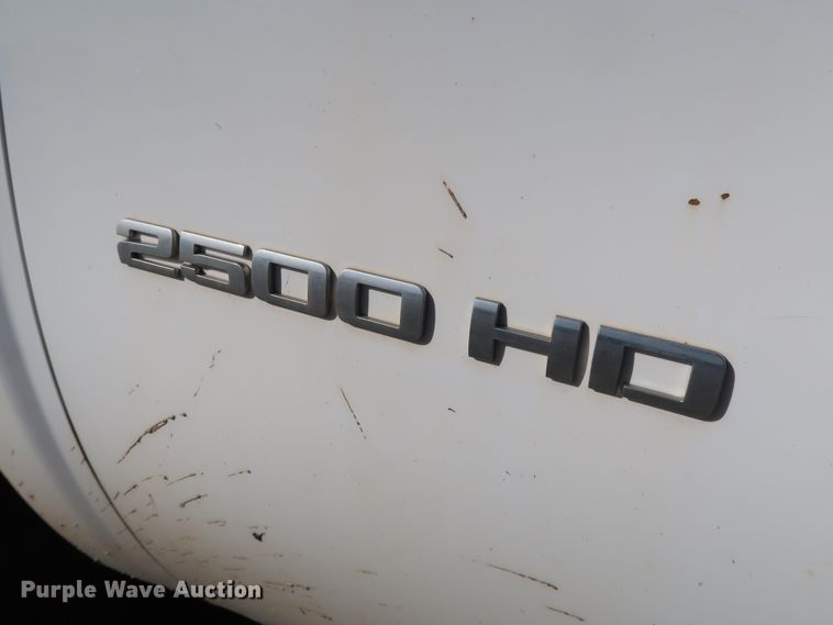 image for item JP9360 2011 Chevrolet Silverado 2500HD  Crew Cab pickup truck