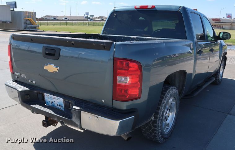 image for item JP9361 2010 Chevrolet Silverado 1500  Crew Cab pickup truck