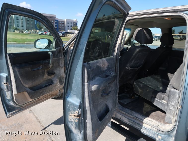 image for item JP9361 2010 Chevrolet Silverado 1500  Crew Cab pickup truck