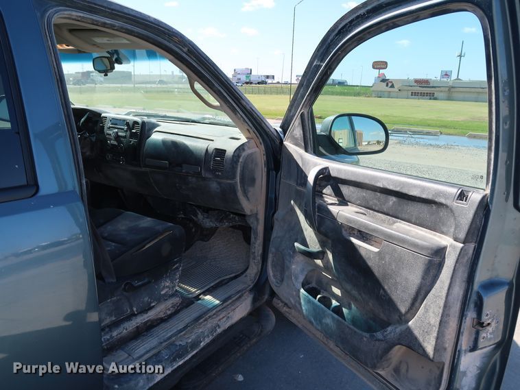 image for item JP9361 2010 Chevrolet Silverado 1500  Crew Cab pickup truck