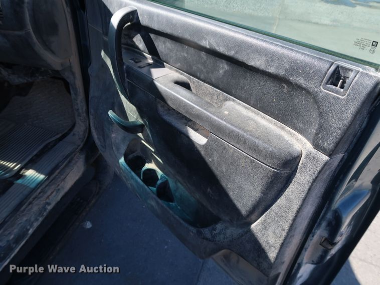 image for item JP9361 2010 Chevrolet Silverado 1500  Crew Cab pickup truck