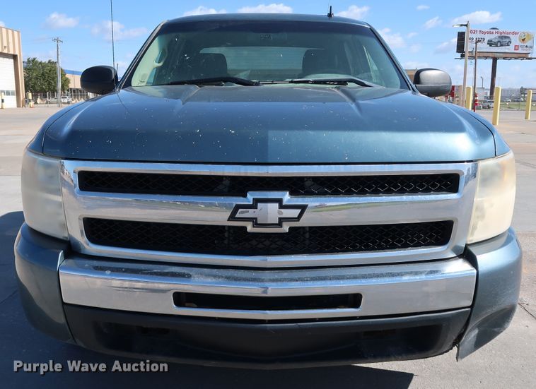 image for item JP9361 2010 Chevrolet Silverado 1500  Crew Cab pickup truck