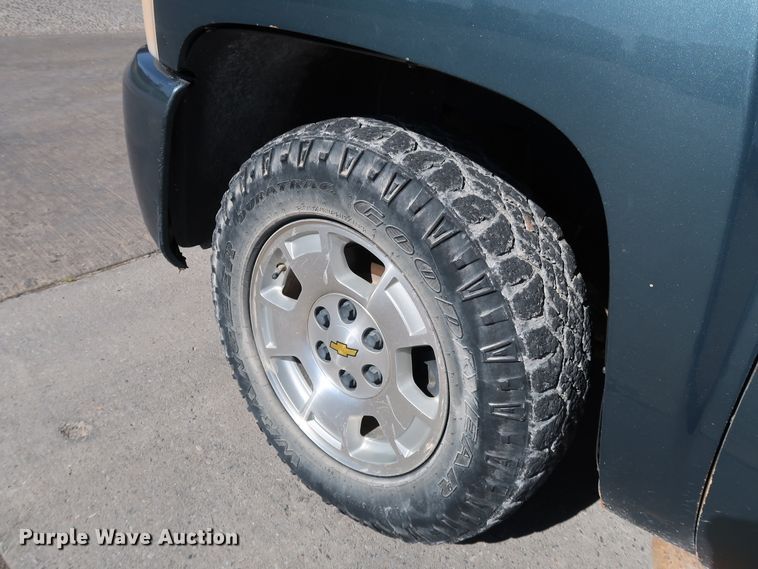 image for item JP9361 2010 Chevrolet Silverado 1500  Crew Cab pickup truck