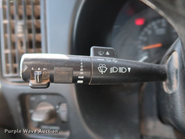 image for item JP9364 2003 Chevrolet C4500  flatbed truck