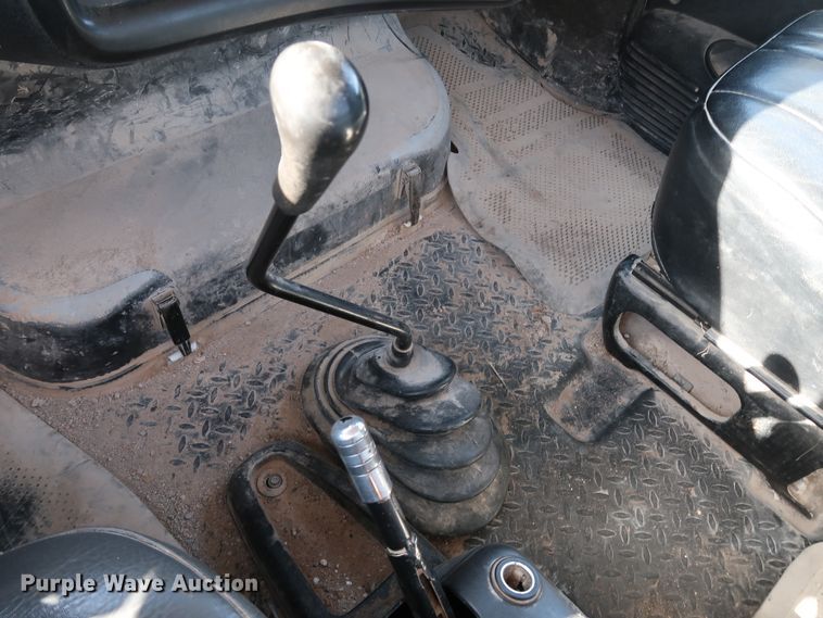 image for item JP9364 2003 Chevrolet C4500  flatbed truck