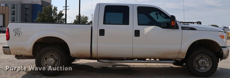 image for item JP9367 2016 Ford F250  Crew Cab pickup truck