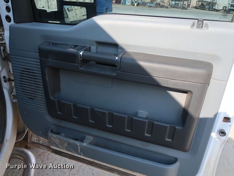 image for item JP9367 2016 Ford F250  Crew Cab pickup truck