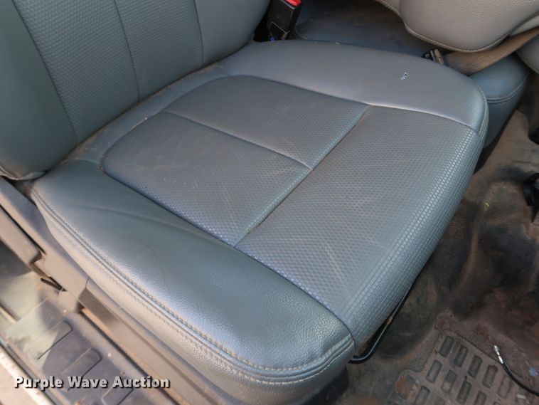 image for item JP9367 2016 Ford F250  Crew Cab pickup truck