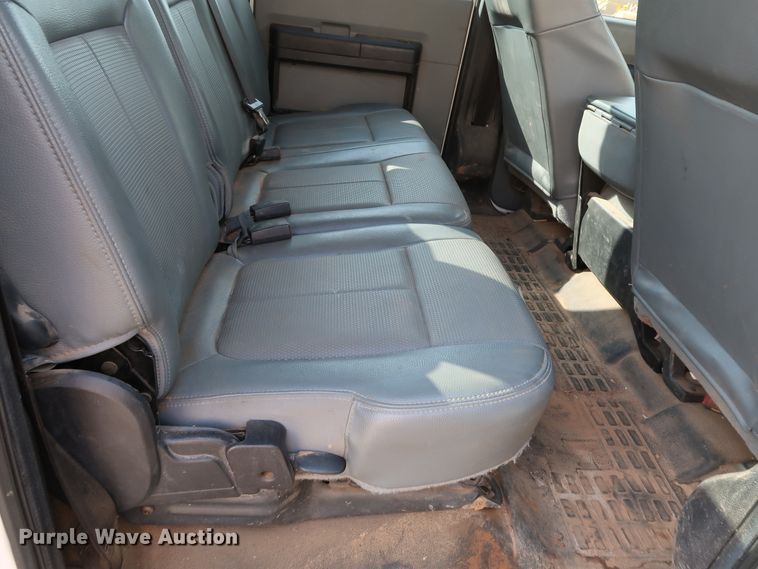 image for item JP9367 2016 Ford F250  Crew Cab pickup truck