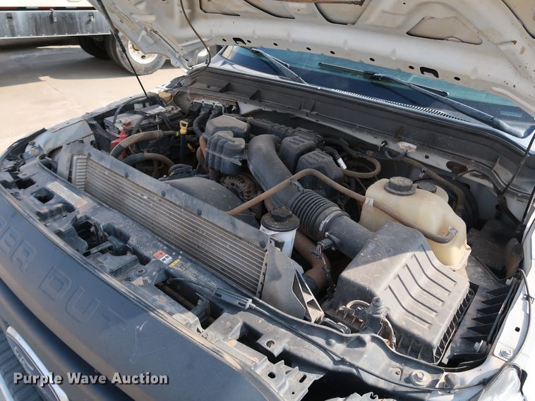 image for item JP9367 2016 Ford F250  Crew Cab pickup truck