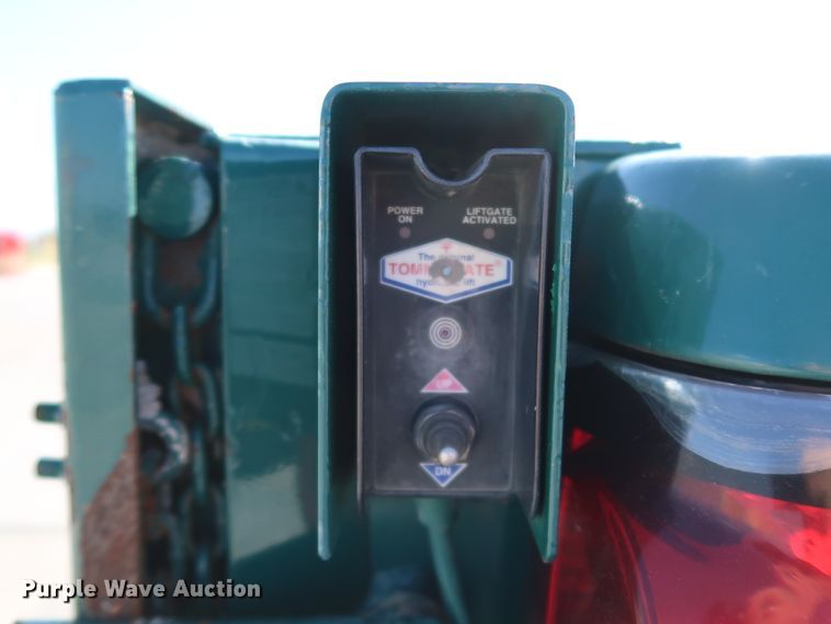 image for item JP9369 2004 Chevrolet Silverado 2500HD  pickup truck