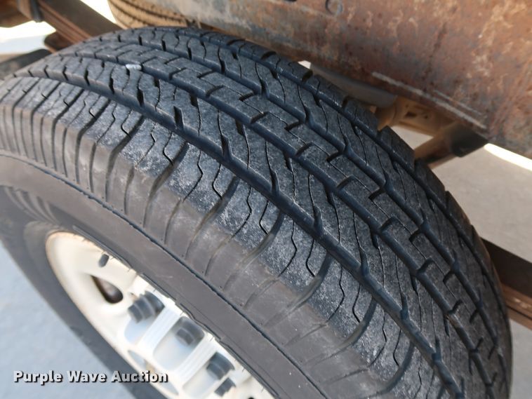 image for item JP9369 2004 Chevrolet Silverado 2500HD  pickup truck