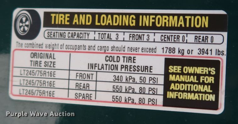 image for item JP9369 2004 Chevrolet Silverado 2500HD  pickup truck