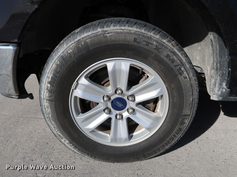 image for item JP9370 2013 Ford F150  SuperCrew pickup truck