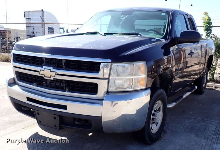 image for item JP9371 2008 Chevrolet Silverado 2500HD  Ext. Cab pickup truck