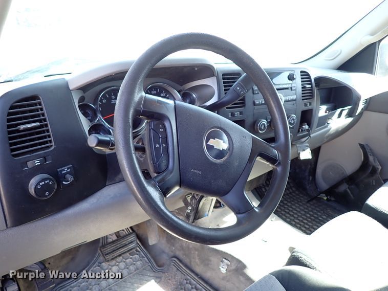 image for item JP9371 2008 Chevrolet Silverado 2500HD  Ext. Cab pickup truck