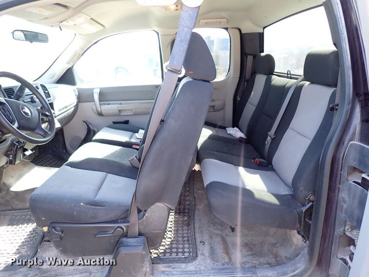 image for item JP9371 2008 Chevrolet Silverado 2500HD  Ext. Cab pickup truck