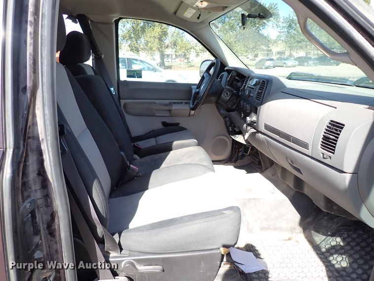 image for item JP9371 2008 Chevrolet Silverado 2500HD  Ext. Cab pickup truck