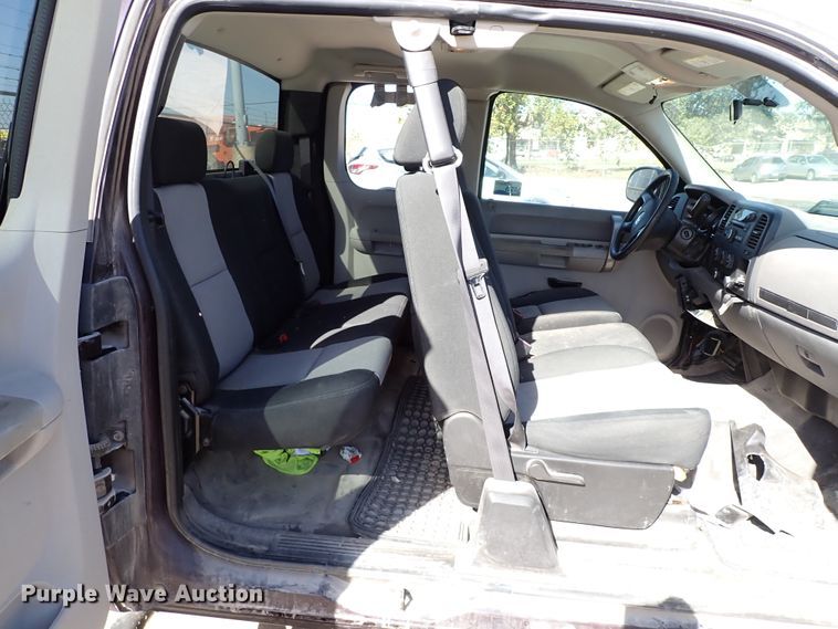 image for item JP9371 2008 Chevrolet Silverado 2500HD  Ext. Cab pickup truck