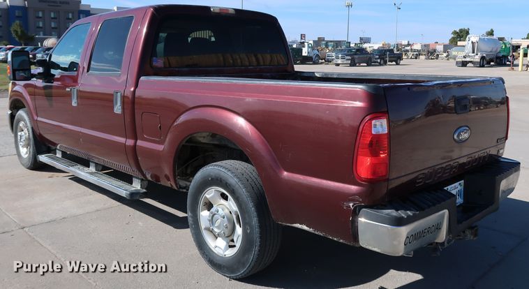 image for item JP9372 2011 Ford F250 Super Duty  Crew Cab pickup truck