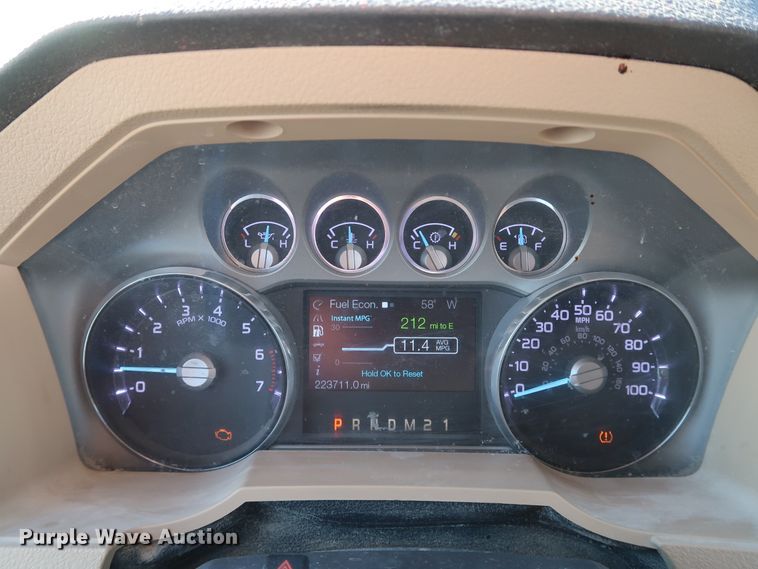 image for item JP9372 2011 Ford F250 Super Duty  Crew Cab pickup truck