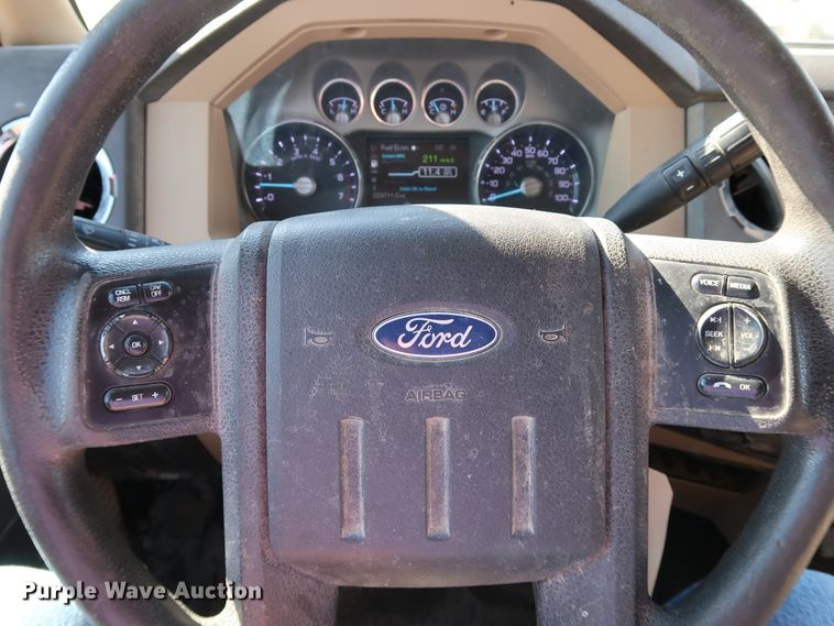 image for item JP9372 2011 Ford F250 Super Duty  Crew Cab pickup truck