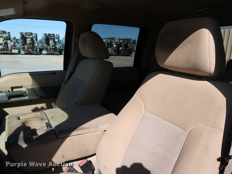 image for item JP9372 2011 Ford F250 Super Duty  Crew Cab pickup truck