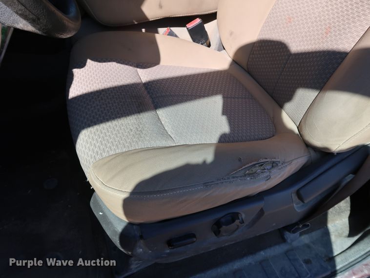 image for item JP9372 2011 Ford F250 Super Duty  Crew Cab pickup truck