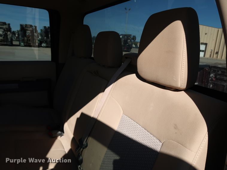 image for item JP9372 2011 Ford F250 Super Duty  Crew Cab pickup truck