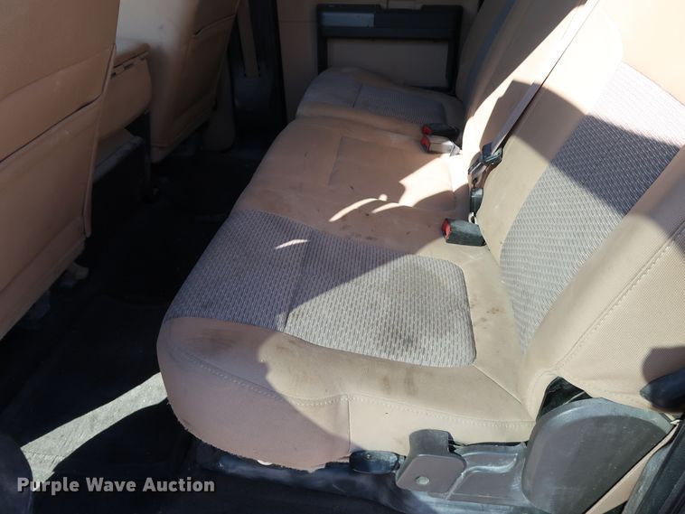 image for item JP9372 2011 Ford F250 Super Duty  Crew Cab pickup truck