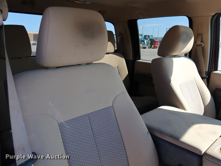 image for item JP9372 2011 Ford F250 Super Duty  Crew Cab pickup truck