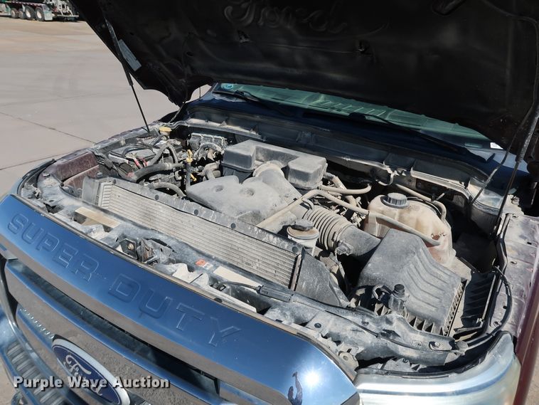 image for item JP9372 2011 Ford F250 Super Duty  Crew Cab pickup truck