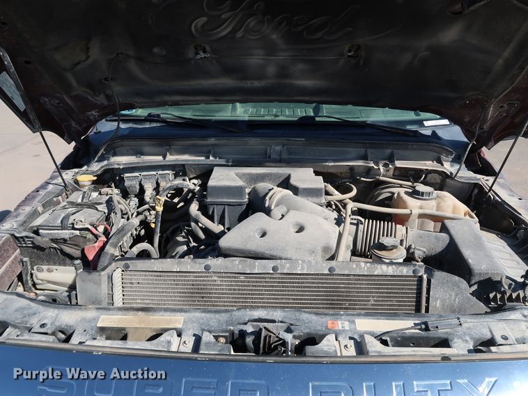 image for item JP9372 2011 Ford F250 Super Duty  Crew Cab pickup truck