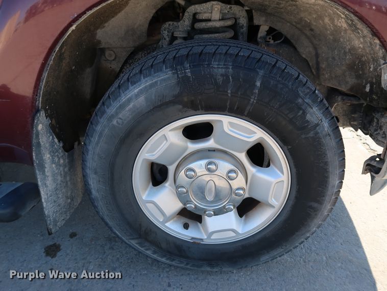 image for item JP9372 2011 Ford F250 Super Duty  Crew Cab pickup truck