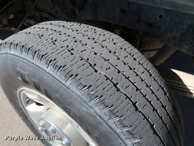 image for item JP9372 2011 Ford F250 Super Duty  Crew Cab pickup truck