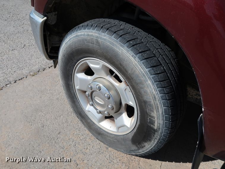 image for item JP9372 2011 Ford F250 Super Duty  Crew Cab pickup truck