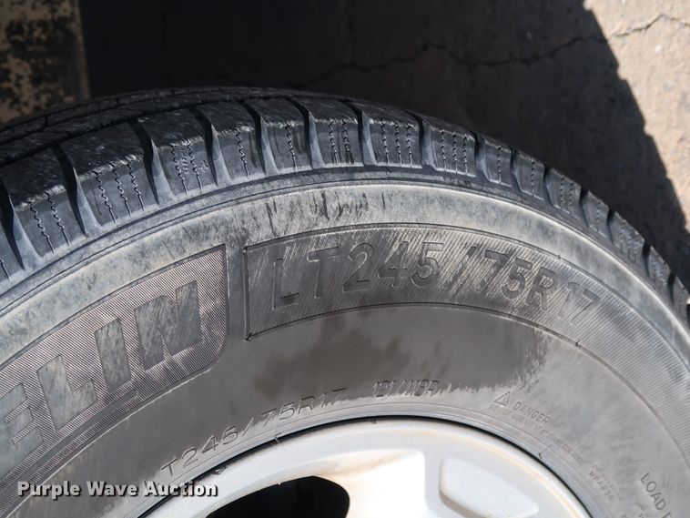 image for item JP9372 2011 Ford F250 Super Duty  Crew Cab pickup truck