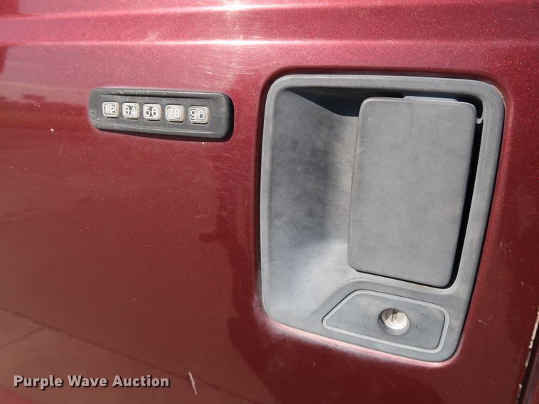 image for item JP9372 2011 Ford F250 Super Duty  Crew Cab pickup truck