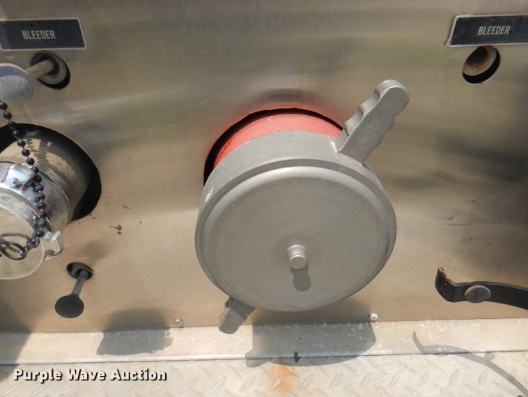 image for item DA5330 1998 Kenworth T300  pumper fire truck