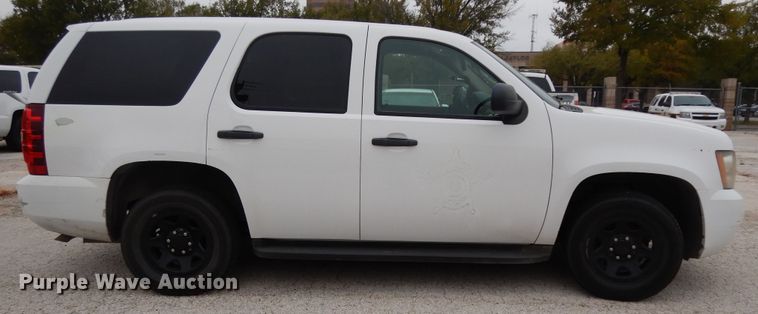 image for item DJ7457 2010 Chevrolet Tahoe  SUV