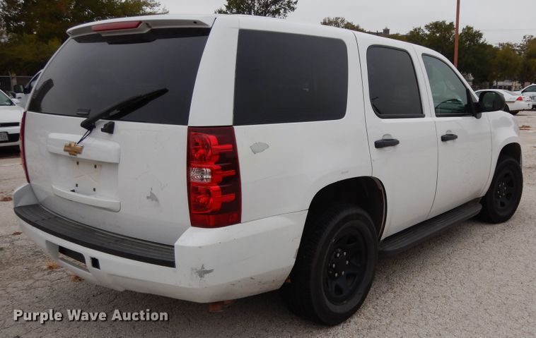 image for item DJ7457 2010 Chevrolet Tahoe  SUV