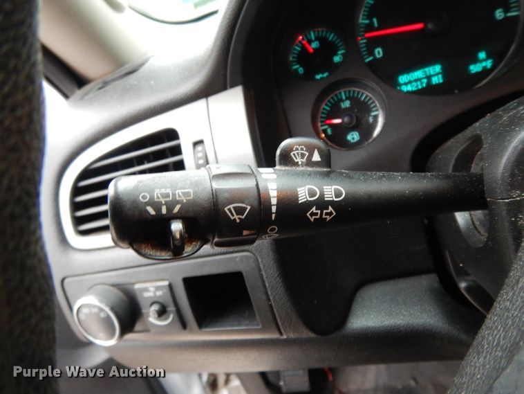 image for item DJ7457 2010 Chevrolet Tahoe  SUV