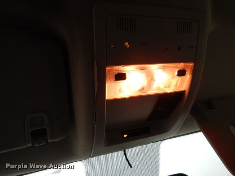 image for item DJ7457 2010 Chevrolet Tahoe  SUV