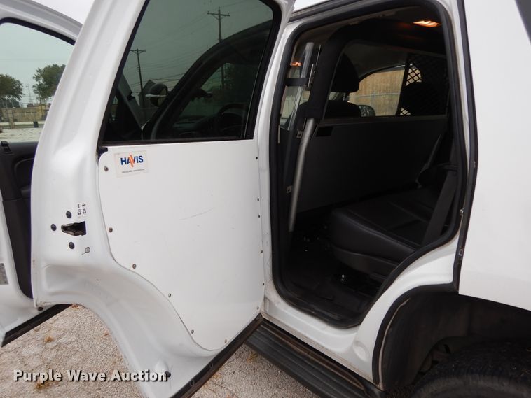 image for item DJ7457 2010 Chevrolet Tahoe  SUV