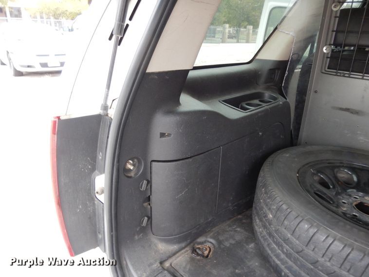 image for item DJ7457 2010 Chevrolet Tahoe  SUV