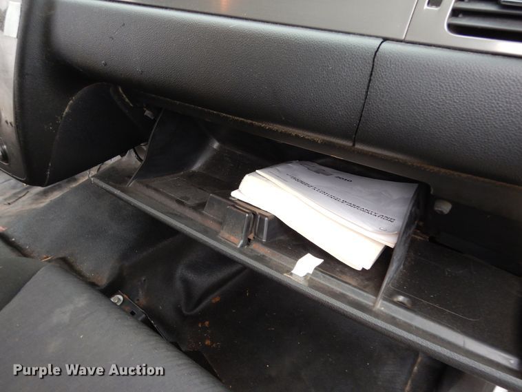 image for item DJ7457 2010 Chevrolet Tahoe  SUV