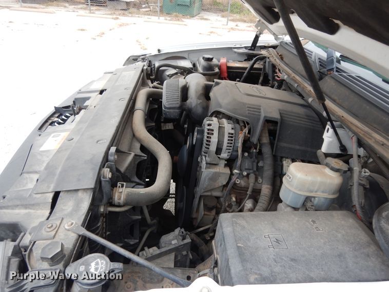 image for item DJ7457 2010 Chevrolet Tahoe  SUV