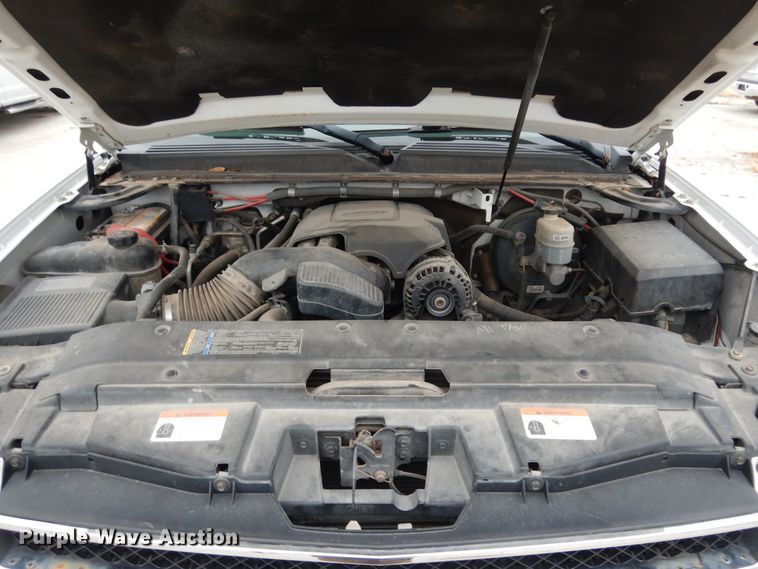 image for item DJ7457 2010 Chevrolet Tahoe  SUV