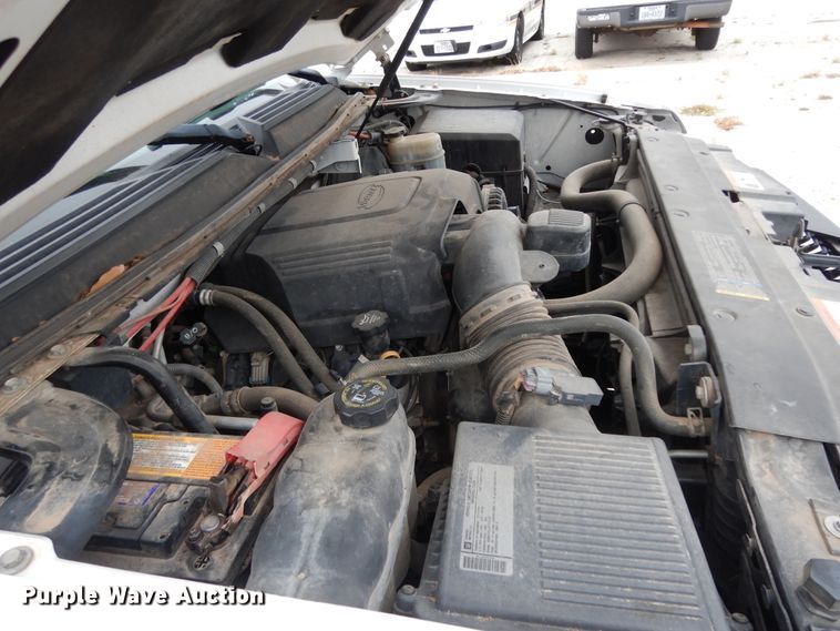 image for item DJ7457 2010 Chevrolet Tahoe  SUV