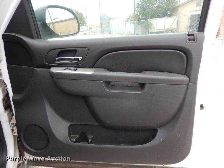 image for item DJ7458 2012 Chevrolet Tahoe Police  SUV